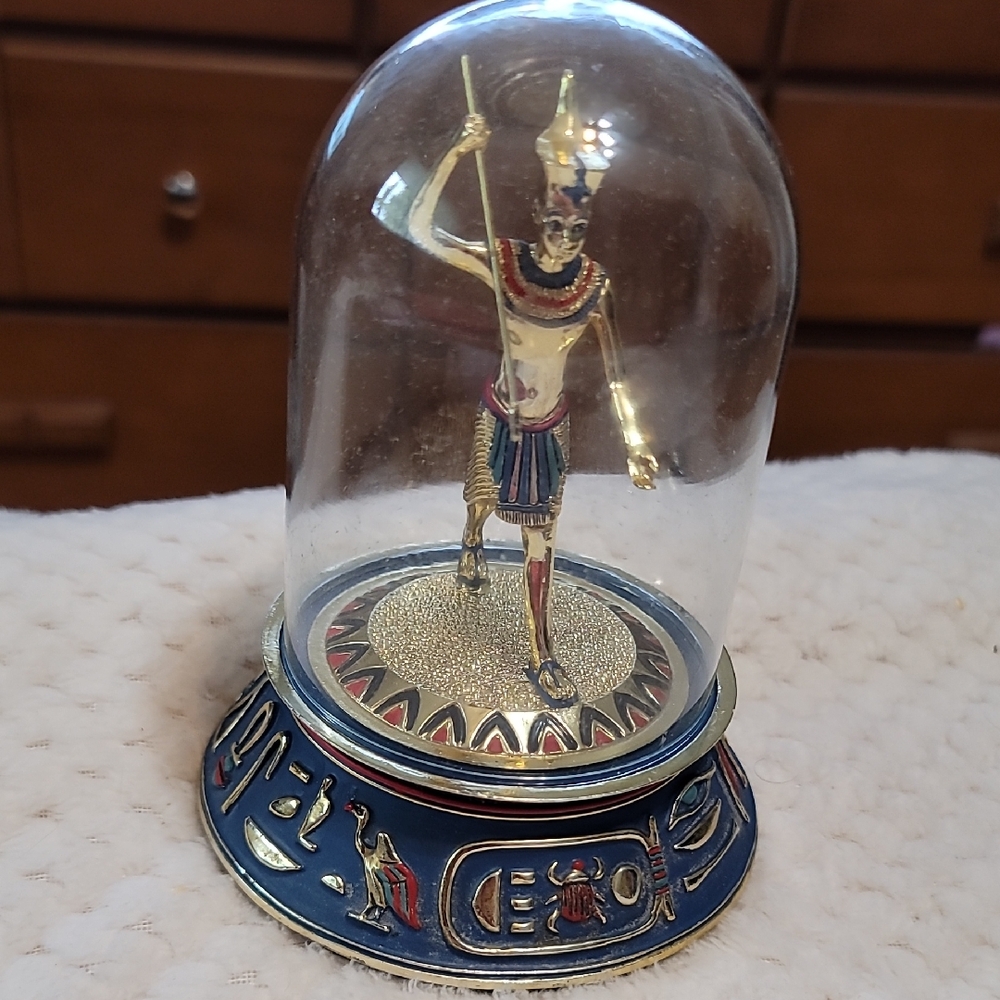 Egyptian Figurine in Glass Dome, Franklin Mint "The. Pharaoh Hunter"